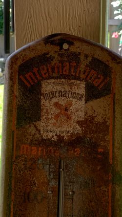 Selling a thermometer Vintage