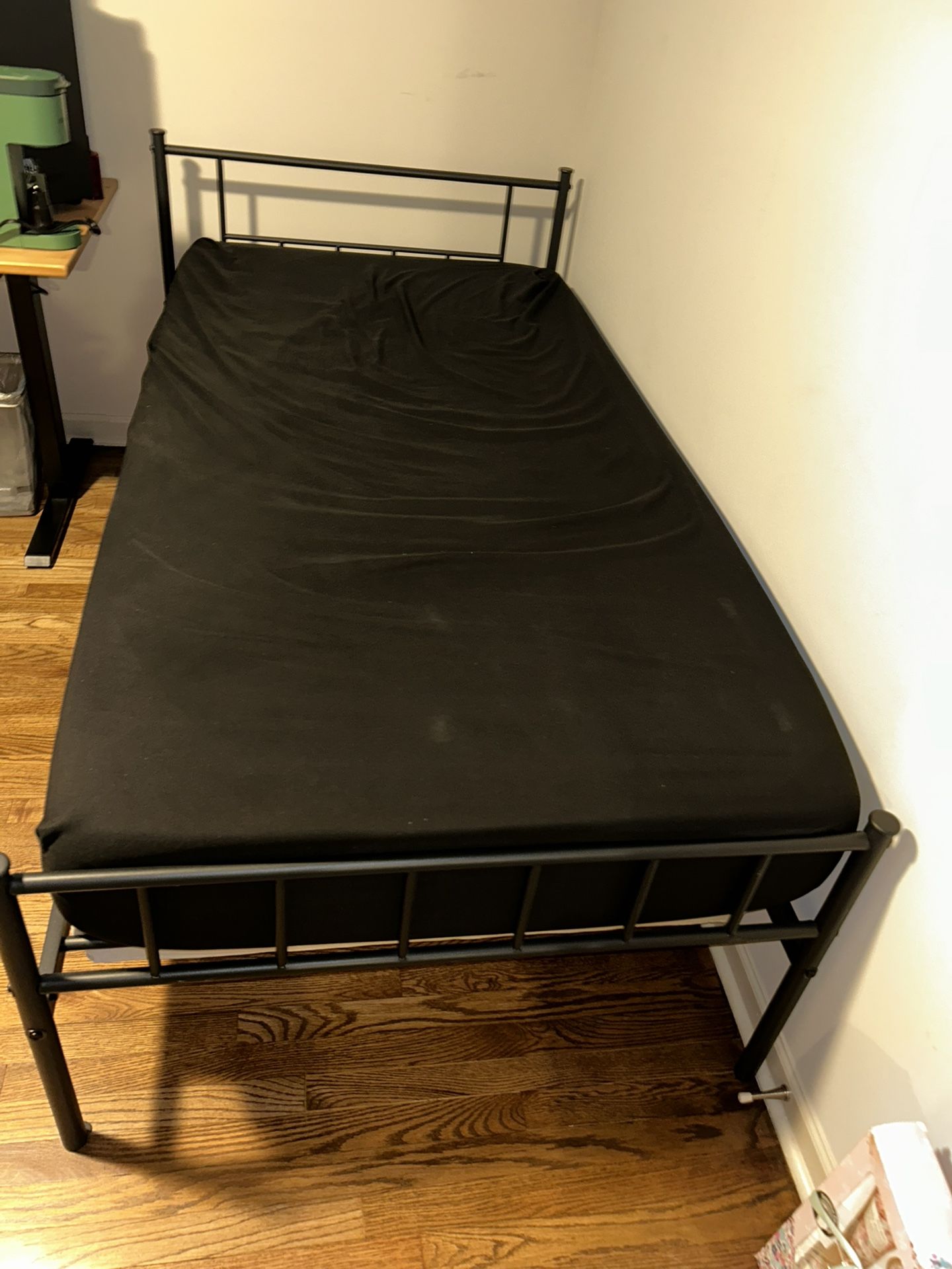 Twin Bed 