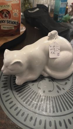 ceramic cat