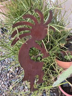 Plant & metal art