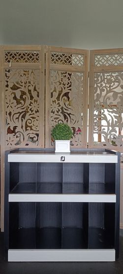 Storage shelves with wheels