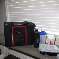 6 Pack Fitness Meal Cooler