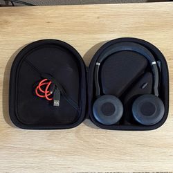 Jabra Noise Cancelling Wireless Headphones w/ Mic  & Accessories