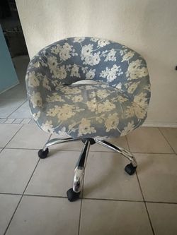 Desk chair