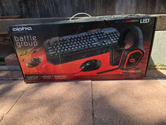 Gamer keyboard mouse hedset