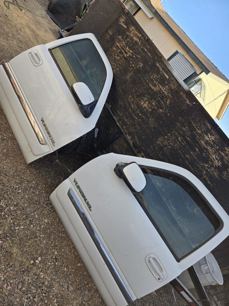 2000-2006 Gmc/ Chevy Doors 