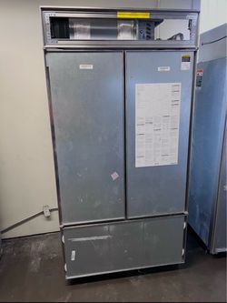 42” SUB-ZERO BUILT-IN REFRIGERATOR – PANEL READY