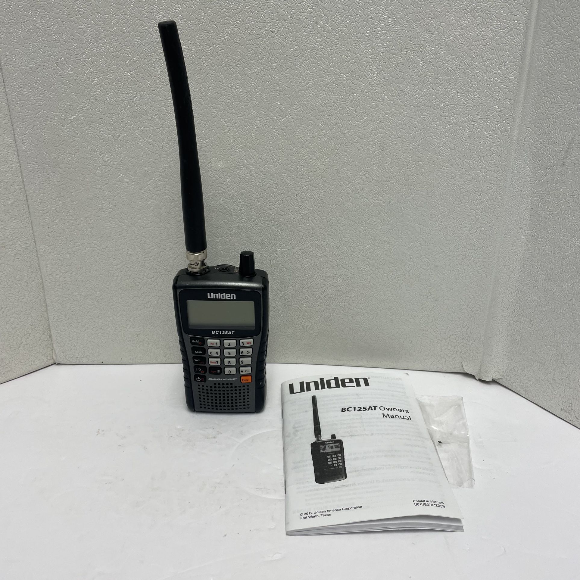 Uniden BC125AT 500 Channel Handheld Scanner w/ Alpha Tagging Programmable Tested
