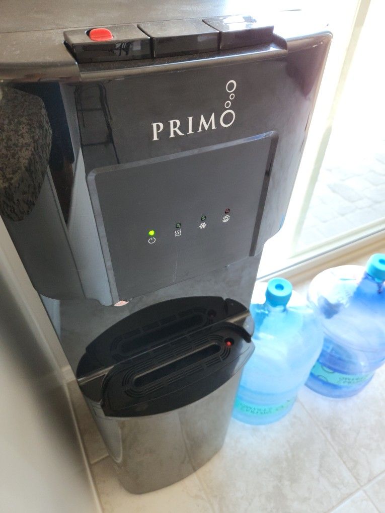 Primo Water Dispenser And 5 Gallon Jugs for Sale in Sun City, AZ OfferUp