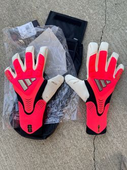 Adidas Predator Pro Goalkeeper Gloves
