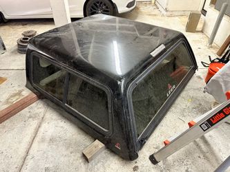 Nissan Frontier Black Camper Shell