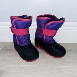Girls snow Boots Size 10