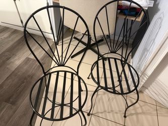 Bistro chairs black