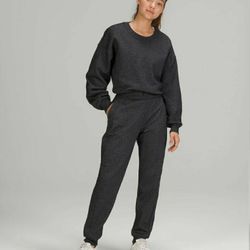 Lululemon Scuba Joggers NWT 