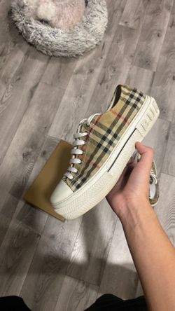 Burberry shoes size 8 1:1