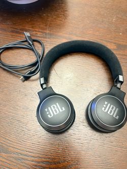 JBL Live N675 Noise Canceling Headphones New