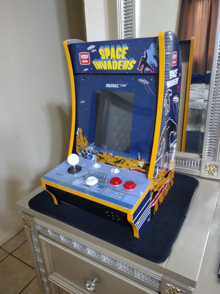 Space Invaders Arcade