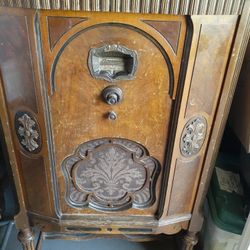 Antique Floor Model Radio