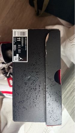 Air Jordan 4 Retro Size 11