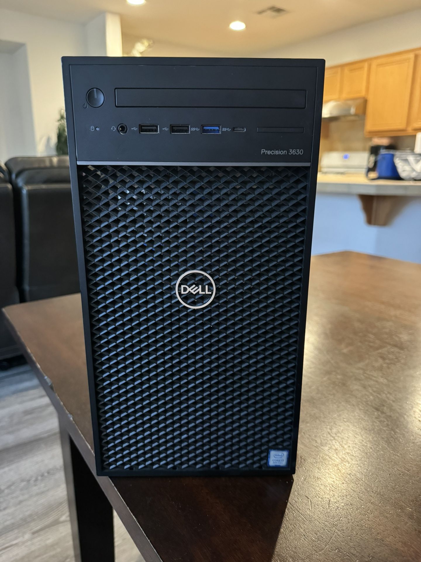 Dell Precision 3630 Tower, 6 Core I7, 32 Gigs DDR4, 512 Gig SSD, Quadro P620 Graphics, Win 11 Pro