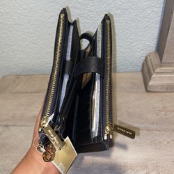 New Women’s Wallets  Michael Kors Authentic 