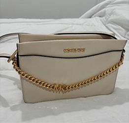 Michael Kors Crossbody Purs