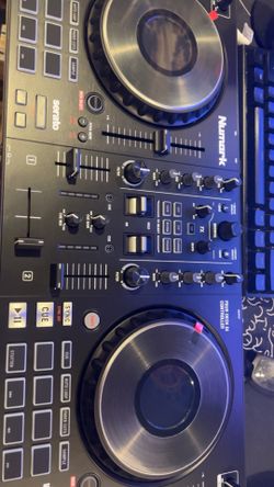 Numark Mixtrack Platinum FX 2-Channel DJ Controller