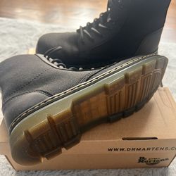 Dr. Martens  AirWair