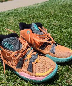 NIKE KYRIE 7