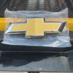 Chevy Emblem 