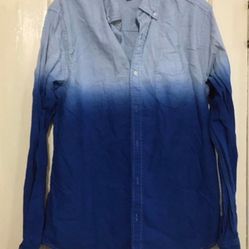 Aeropostale Men’s Dip dye buttons up shirt Medium