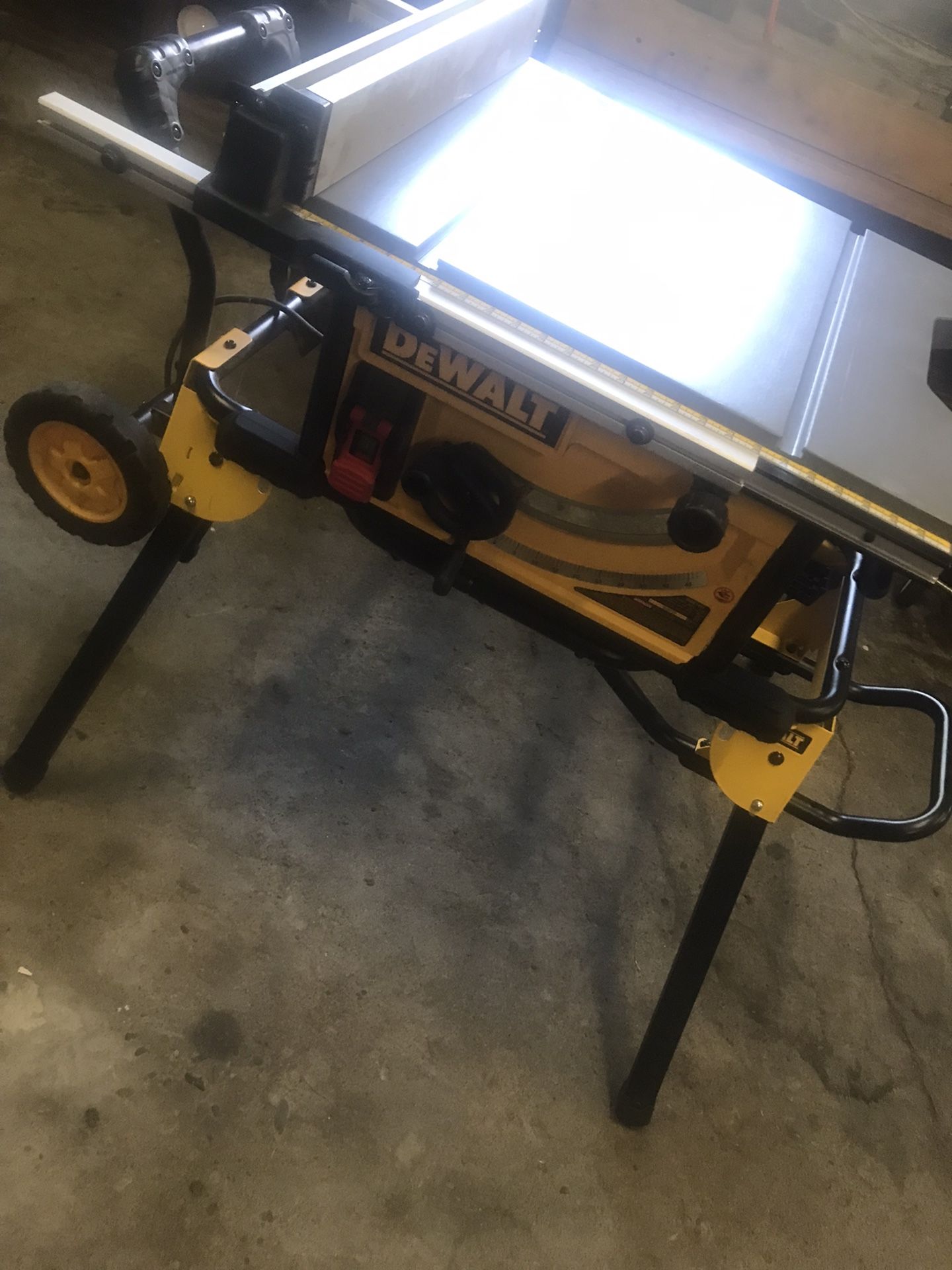 Dewalt DWE7491RS Potable Table Saw