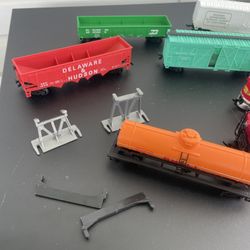 HO Scale Train Set