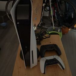 PS5 Disc Edition, Two Controllers (Refurbished) 