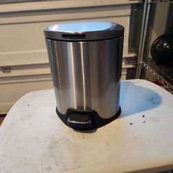 Stainless Steel Pedal Flip Trashcan