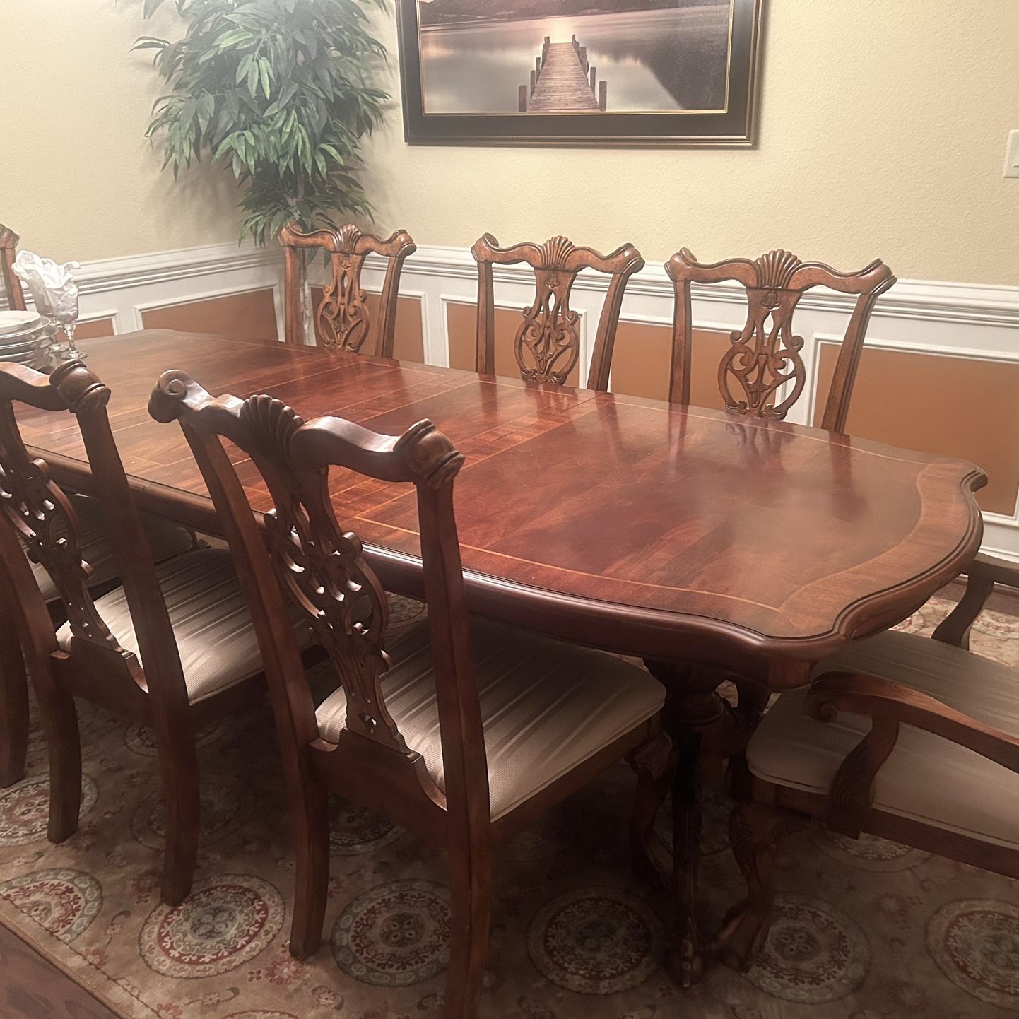 8 Peice Dining Room Set