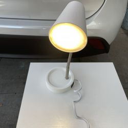 White Lamp / Lamparita  Blanca