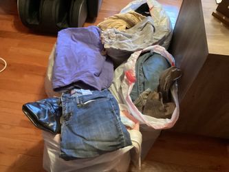 Woman’s Small/ Petite Clothing Lot