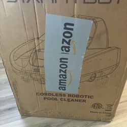 Like New Automatic Pool Cleaner