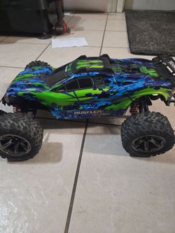 Traxxas hustler 4x4vxl
