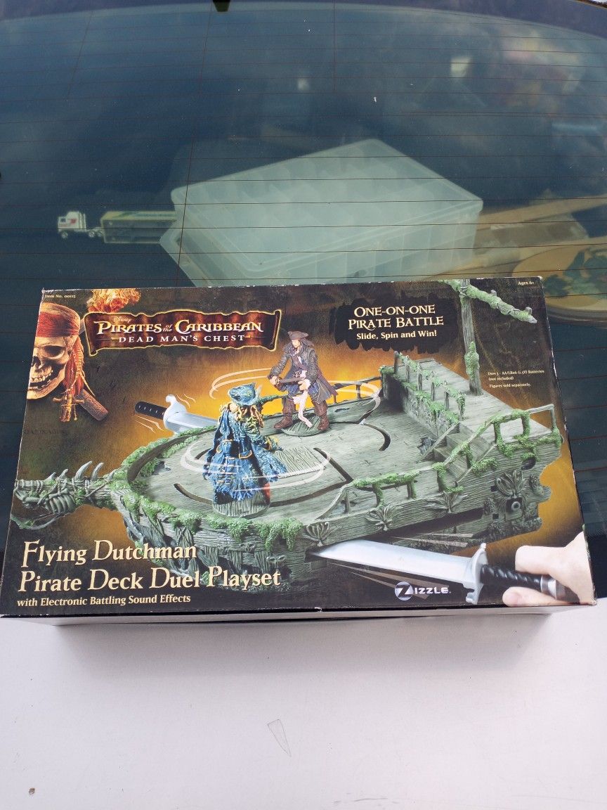 Pirates Of The Caribbean Dead Man's Chest Flying Dutchman