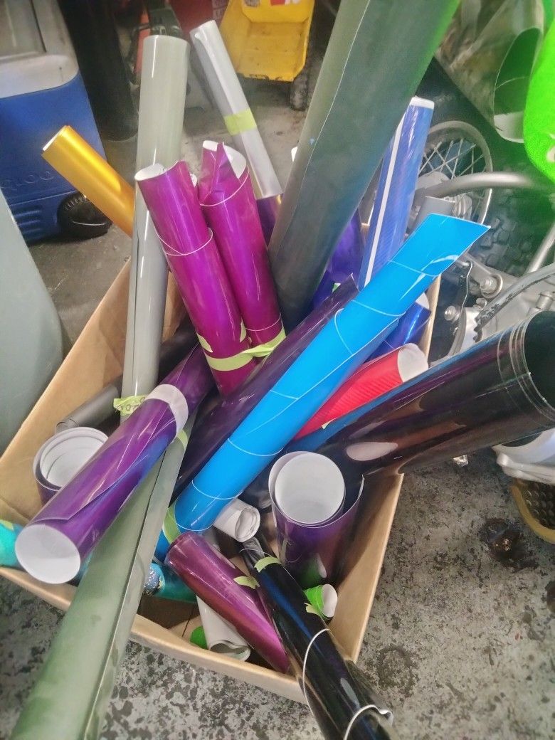 1 Box Of Vinyl Remnents