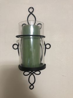 Pillar holders