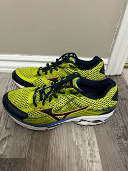 Mens Mizuno Wave rider shoes size 8.5