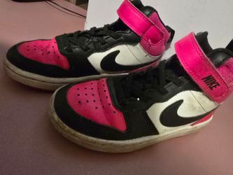 Nike Kids' Court Borough Mid 2 sneakers in a striking Fierce Pink and Black colorway (size 12)