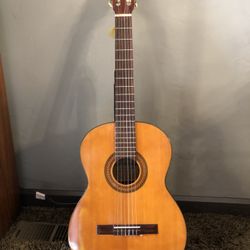 Vintage Franciscan A580 Classical Guitar 