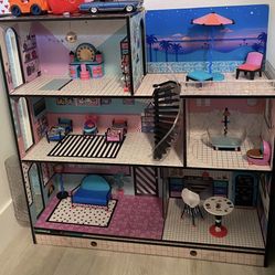 LOL Doll House