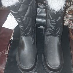 Snow Boats Size 9