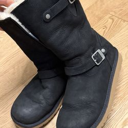 In Perfect Condition Women’s UGG Boots Size 6 They Run Bigger Size 