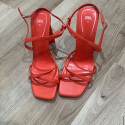 ZARA HIGH HEELED BUCKLE HANDALS